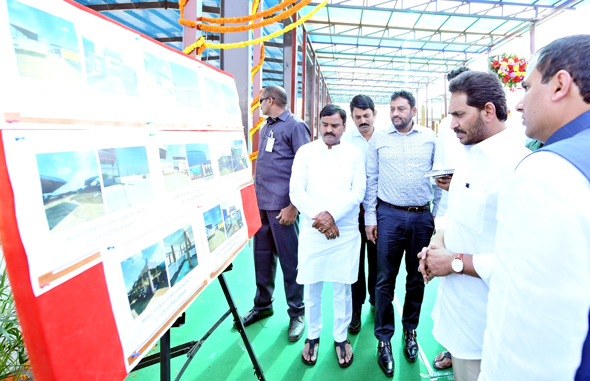 CM YS Jagan 2nd Day Tour In Kadapa District  - Sakshi7