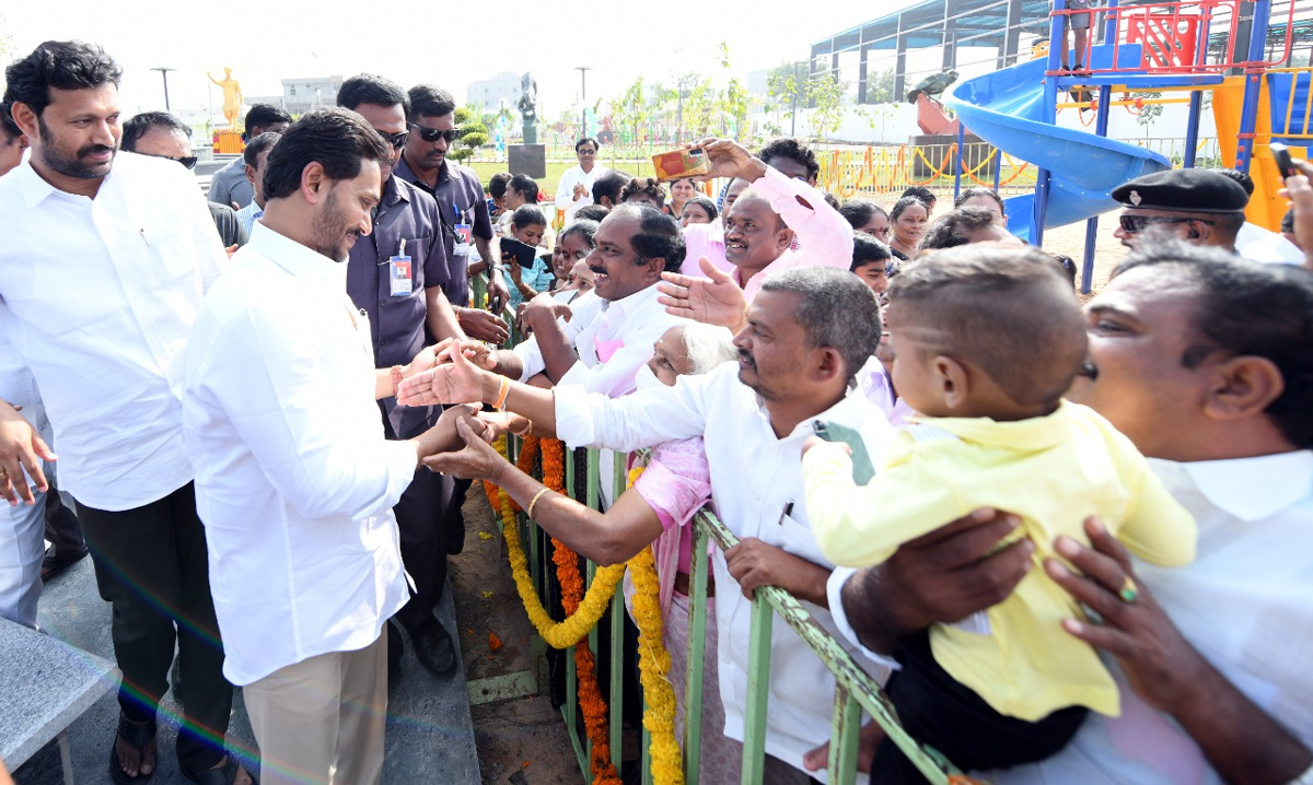 CM YS Jagan 2nd Day Tour In Kadapa District  - Sakshi11