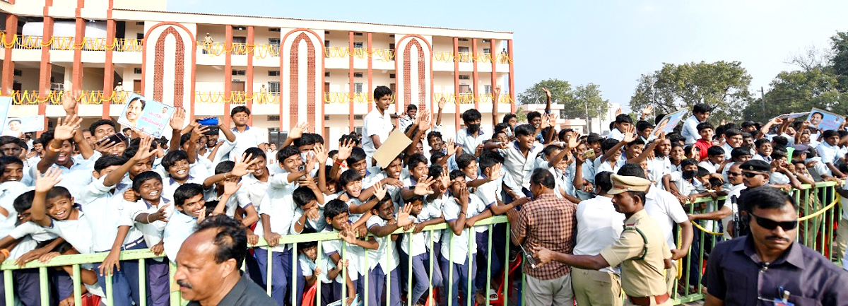 CM YS Jagan 2nd Day Tour In Kadapa District  - Sakshi24