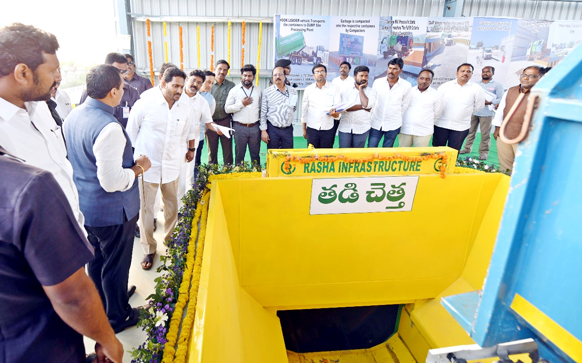 CM YS Jagan 2nd Day Tour In Kadapa District  - Sakshi36