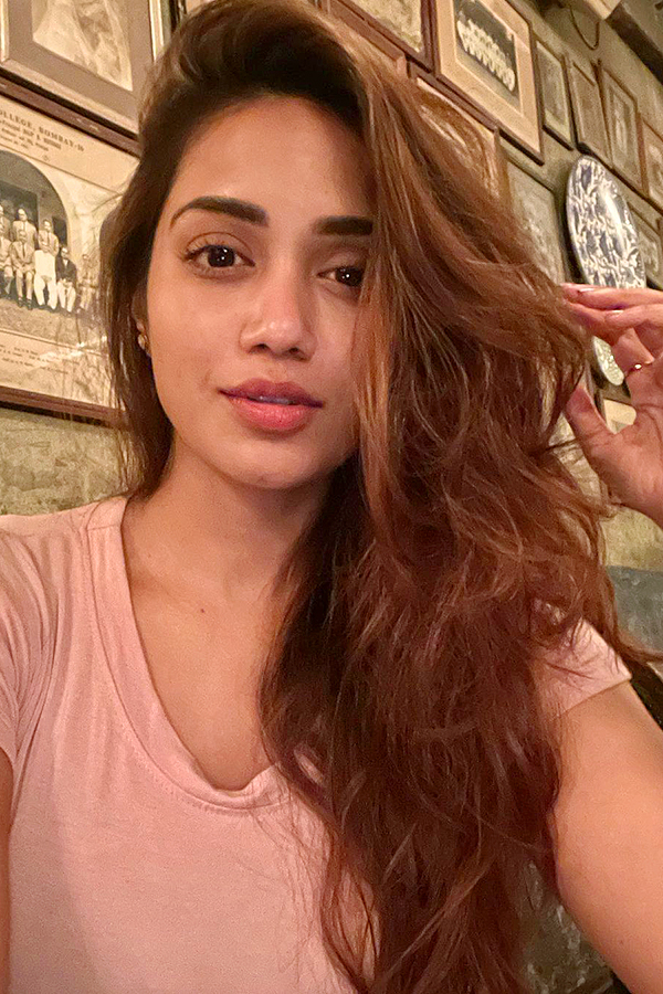 Actress Nivetha Pethuraj Latest Photos - Sakshi3