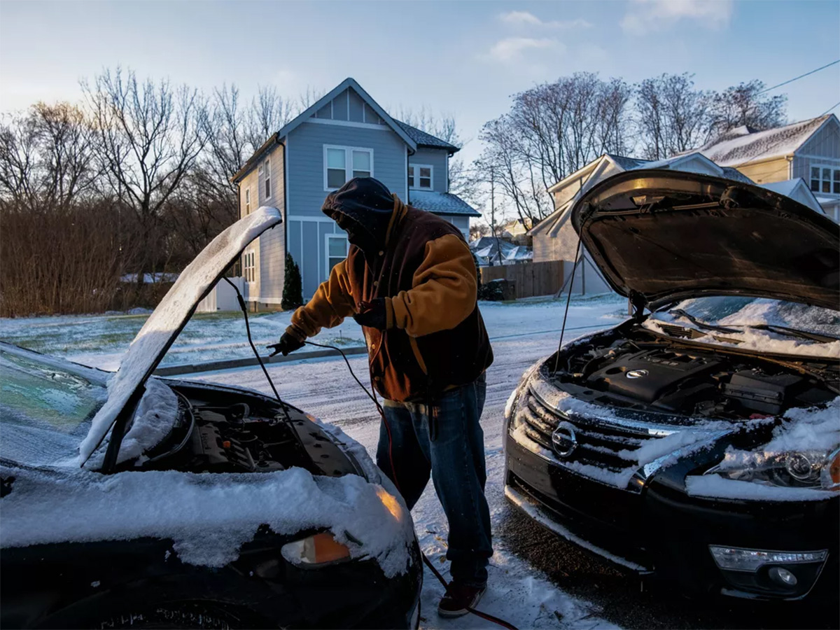 Heavy Winter Snow Storm In America: US Snow Toofan Photos Goes Viral - Sakshi23