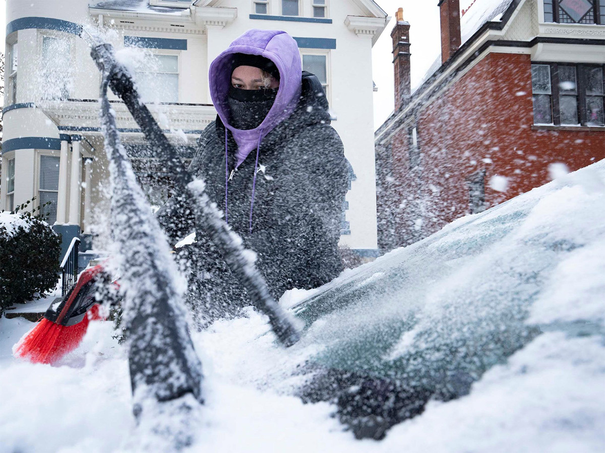 Heavy Winter Snow Storm In America: US Snow Toofan Photos Goes Viral - Sakshi25