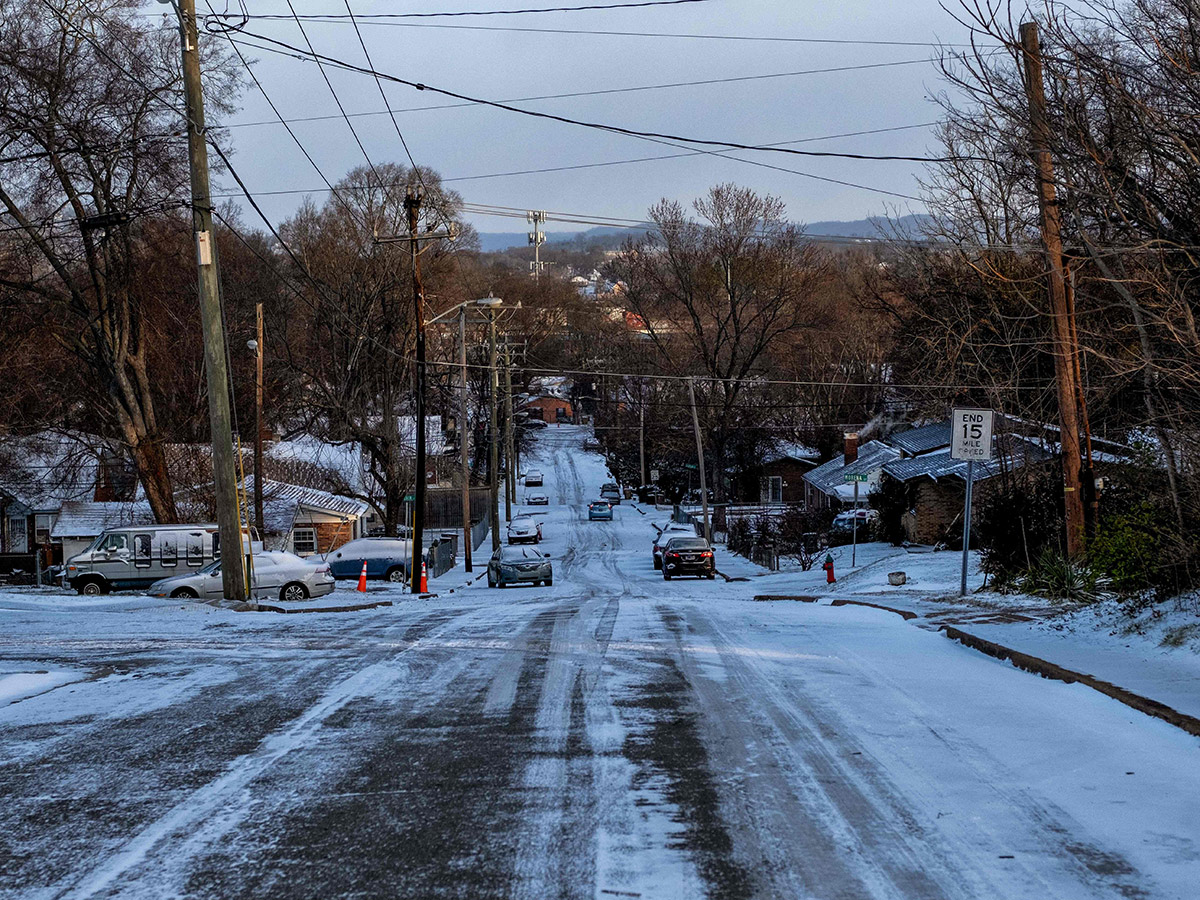 Heavy Winter Snow Storm In America: US Snow Toofan Photos Goes Viral - Sakshi32