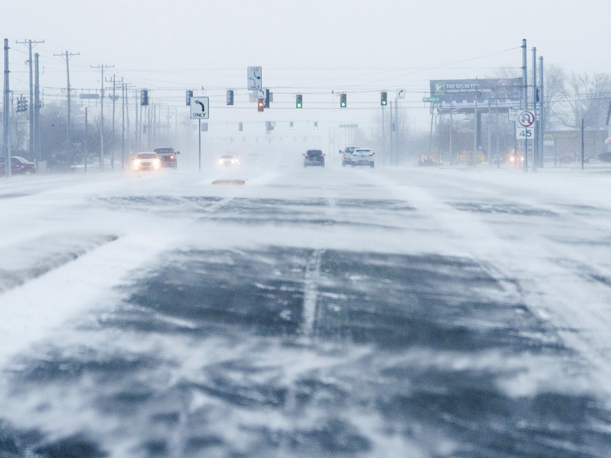 Heavy Winter Snow Storm In America: US Snow Toofan Photos Goes Viral - Sakshi36