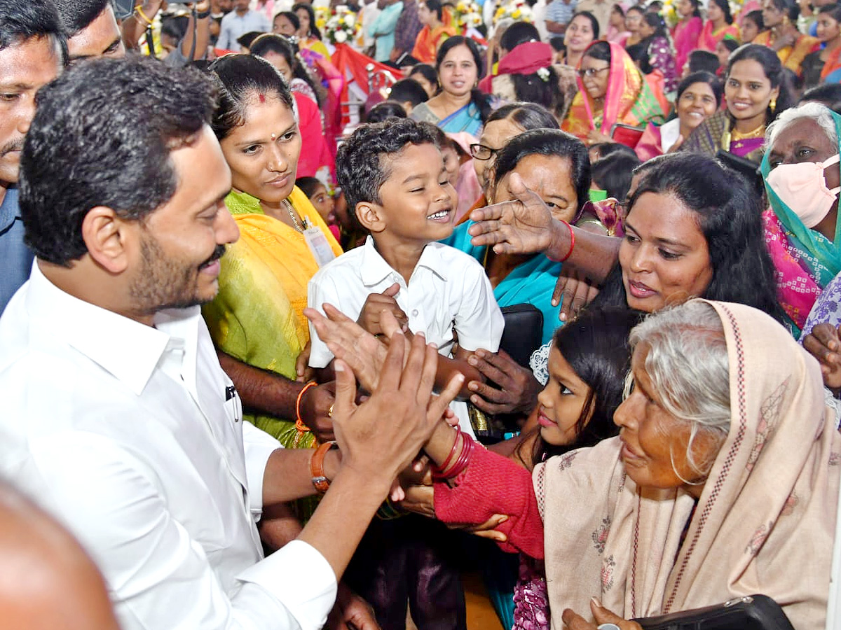 CM YS Jagan Christmas Celebrations at CSI Church - Sakshi24