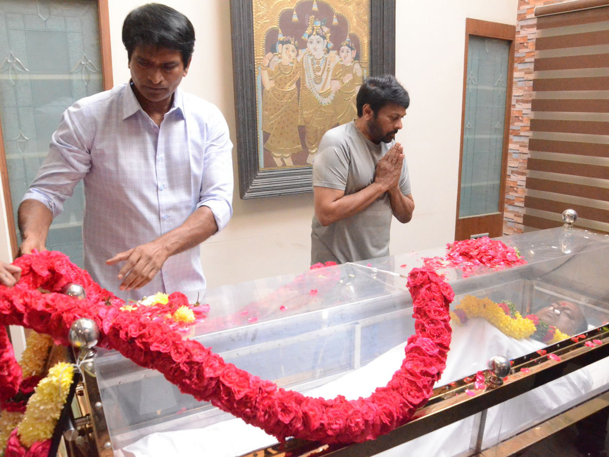 Tollywood celebrities pays tribute to Actor Chalapathi Rao Photos - Sakshi36