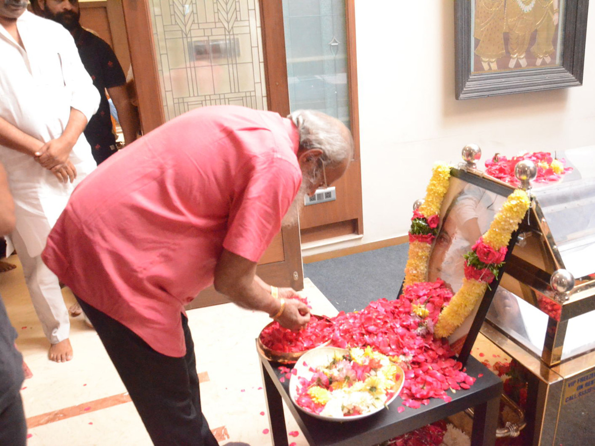 Tollywood celebrities pays tribute to Actor Chalapathi Rao Photos - Sakshi44