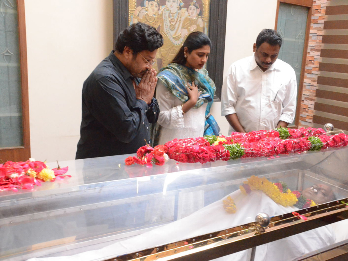 Tollywood celebrities pays tribute to Actor Chalapathi Rao Photos - Sakshi52