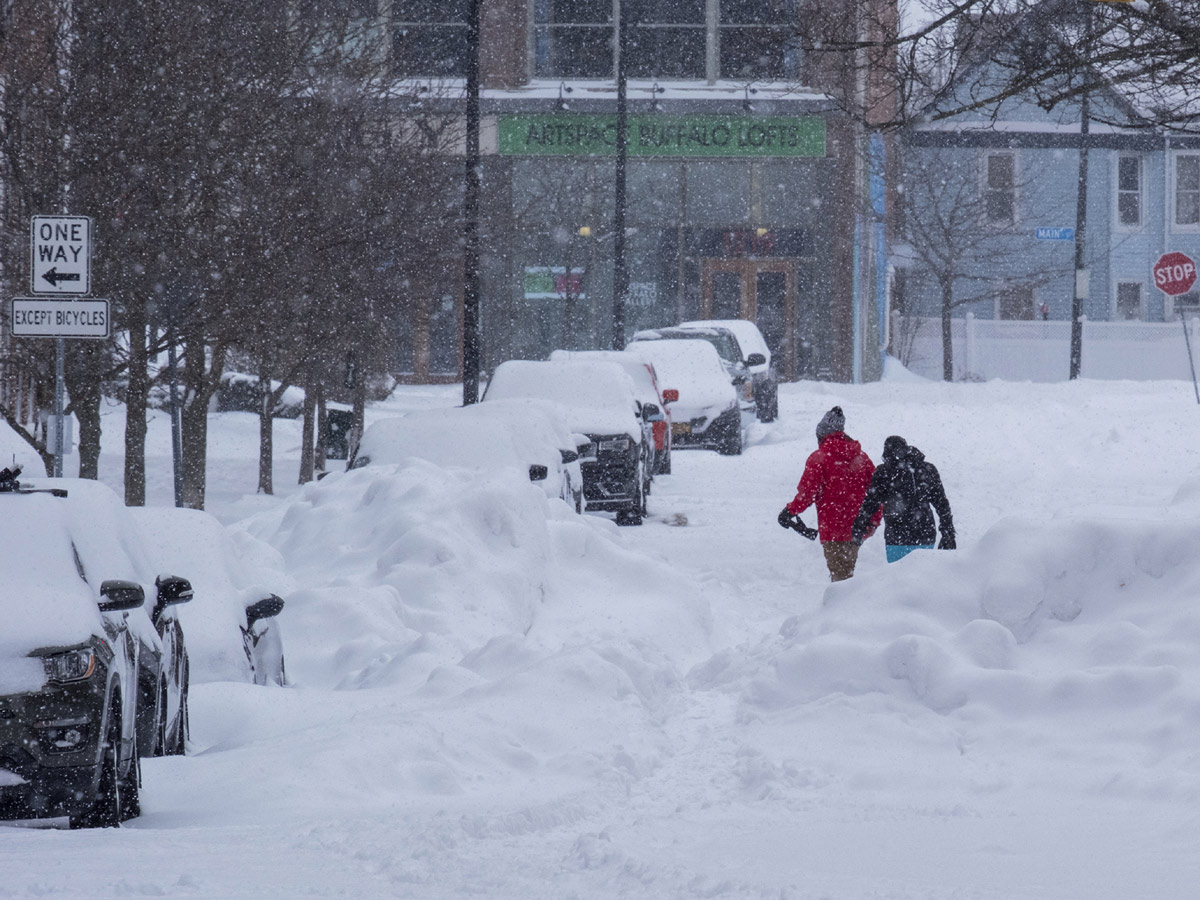 Bomb Cyclone 2022 In US Life Threatening Extremely Cold Climate - Sakshi11