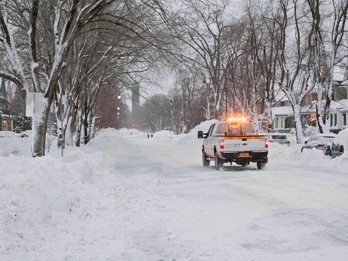 Bomb Cyclone 2022 In US Life Threatening Extremely Cold Climate - Sakshi16