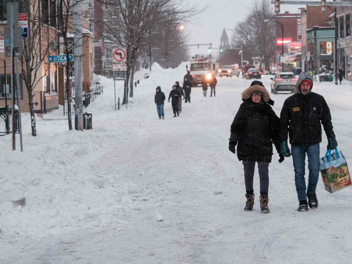 Bomb Cyclone 2022 In US Life Threatening Extremely Cold Climate - Sakshi20