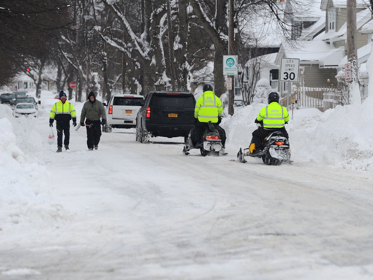 Bomb Cyclone 2022 In US Life Threatening Extremely Cold Climate - Sakshi23