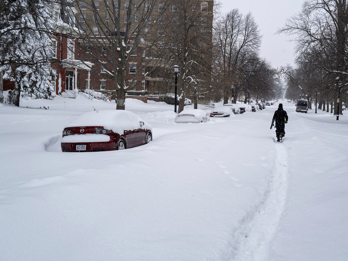 Bomb Cyclone 2022 In US Life Threatening Extremely Cold Climate - Sakshi3