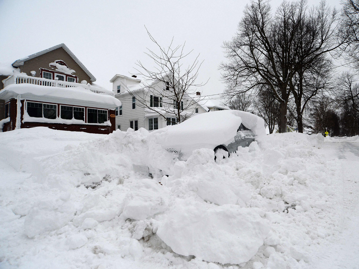 Bomb Cyclone 2022 In US Life Threatening Extremely Cold Climate - Sakshi34