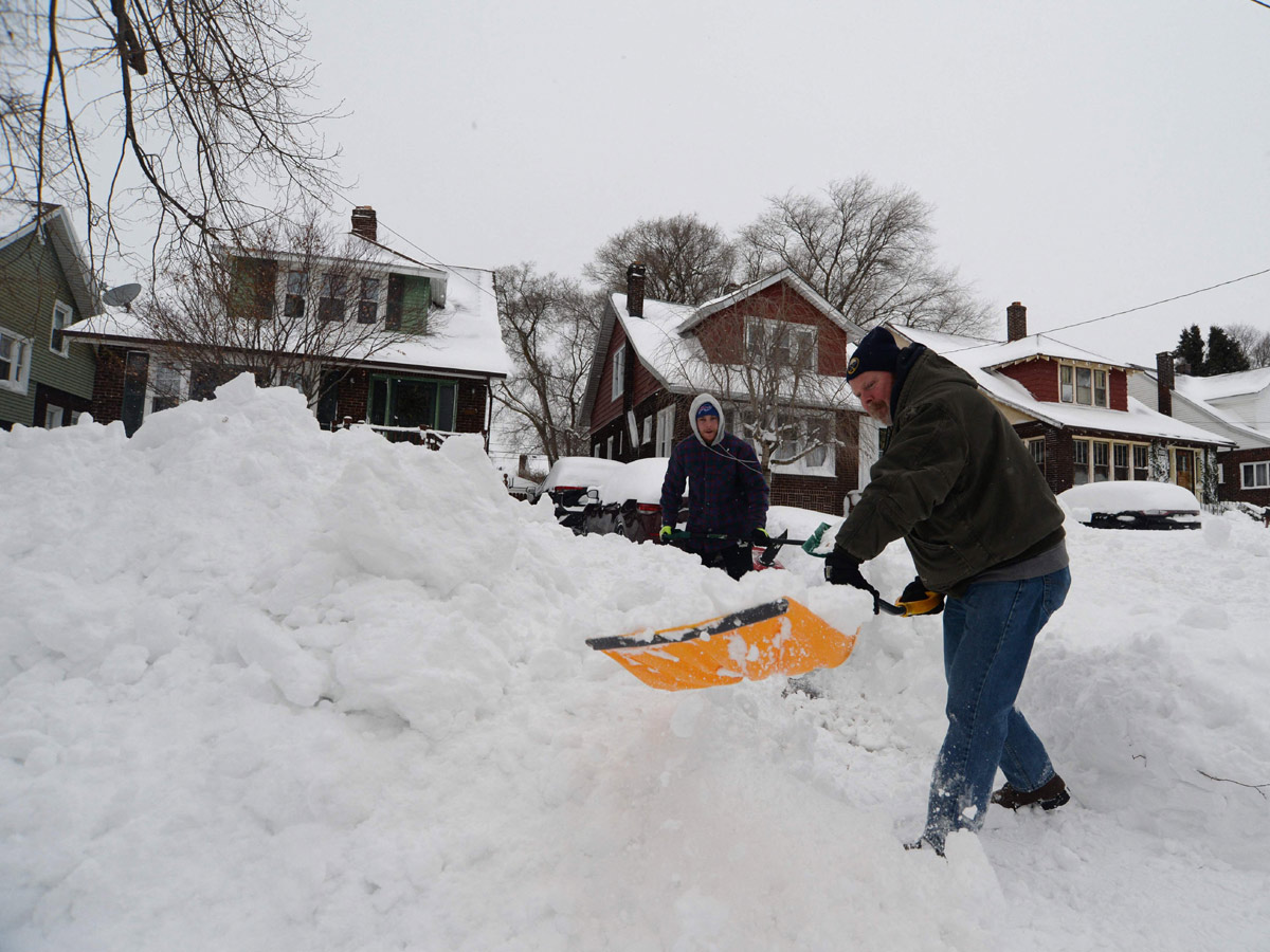 Bomb Cyclone 2022 In US Life Threatening Extremely Cold Climate - Sakshi35