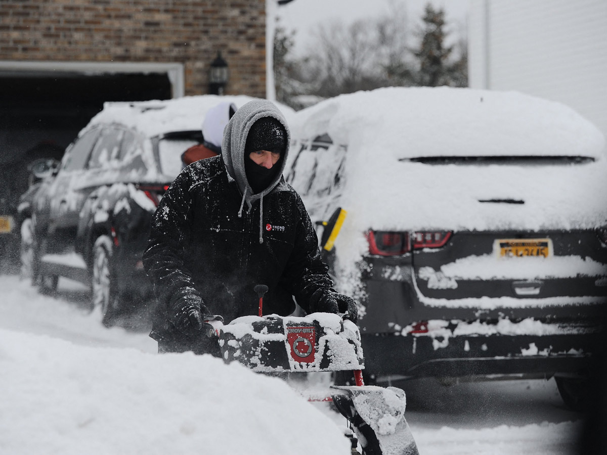 Bomb Cyclone 2022 In US Life Threatening Extremely Cold Climate - Sakshi37