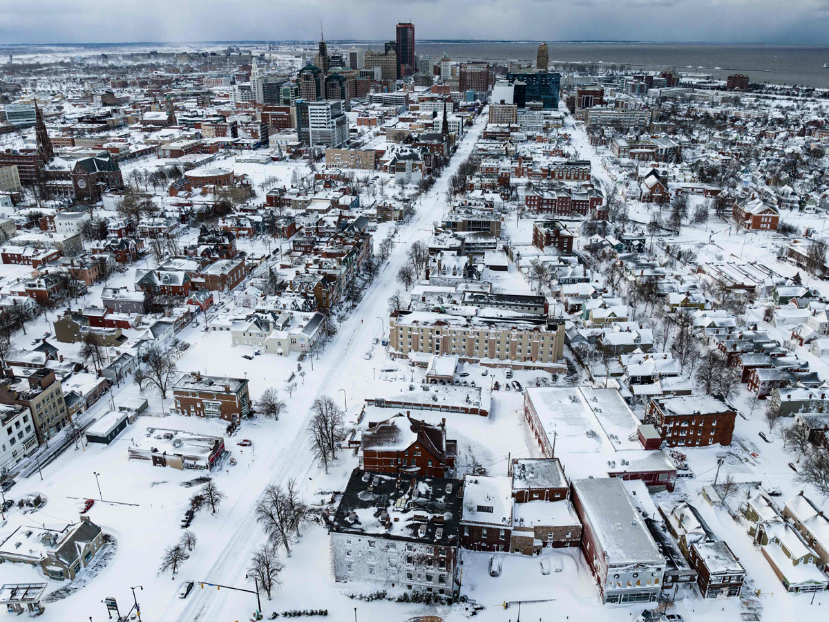 Bomb Cyclone 2022 In US Life Threatening Extremely Cold Climate - Sakshi40