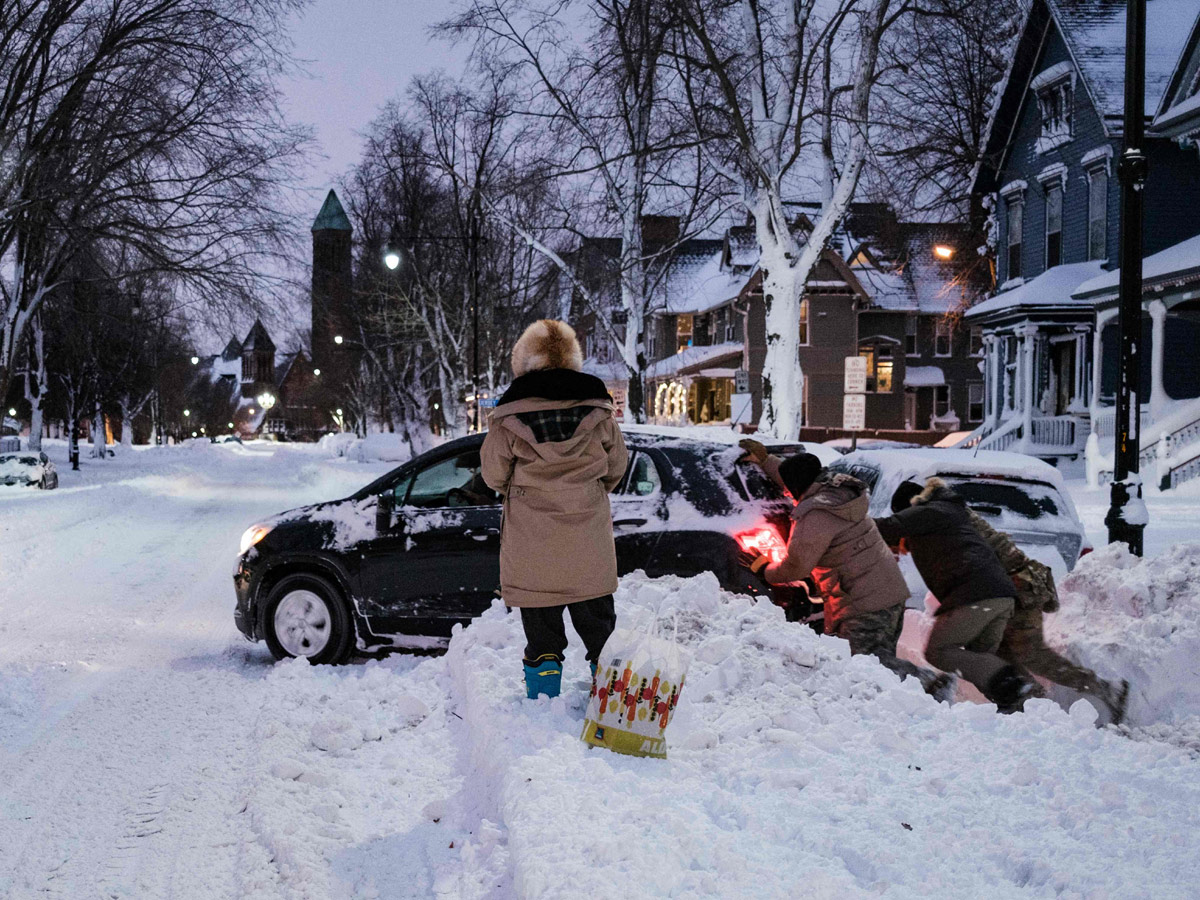 Bomb Cyclone 2022 In US Life Threatening Extremely Cold Climate - Sakshi41