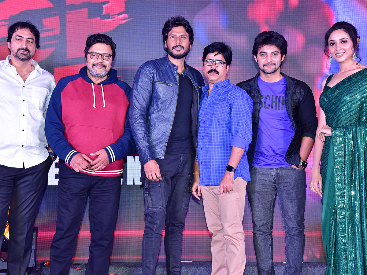 Aadi Saikumar Top Gear Movie Pre Release Event Pic - Sakshi17