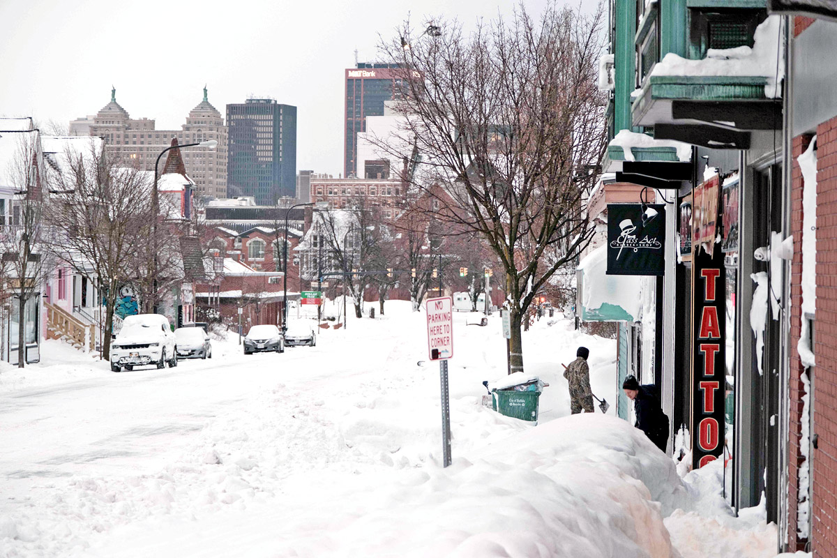 Bomb Cyclone Freezes North America - Sakshi3