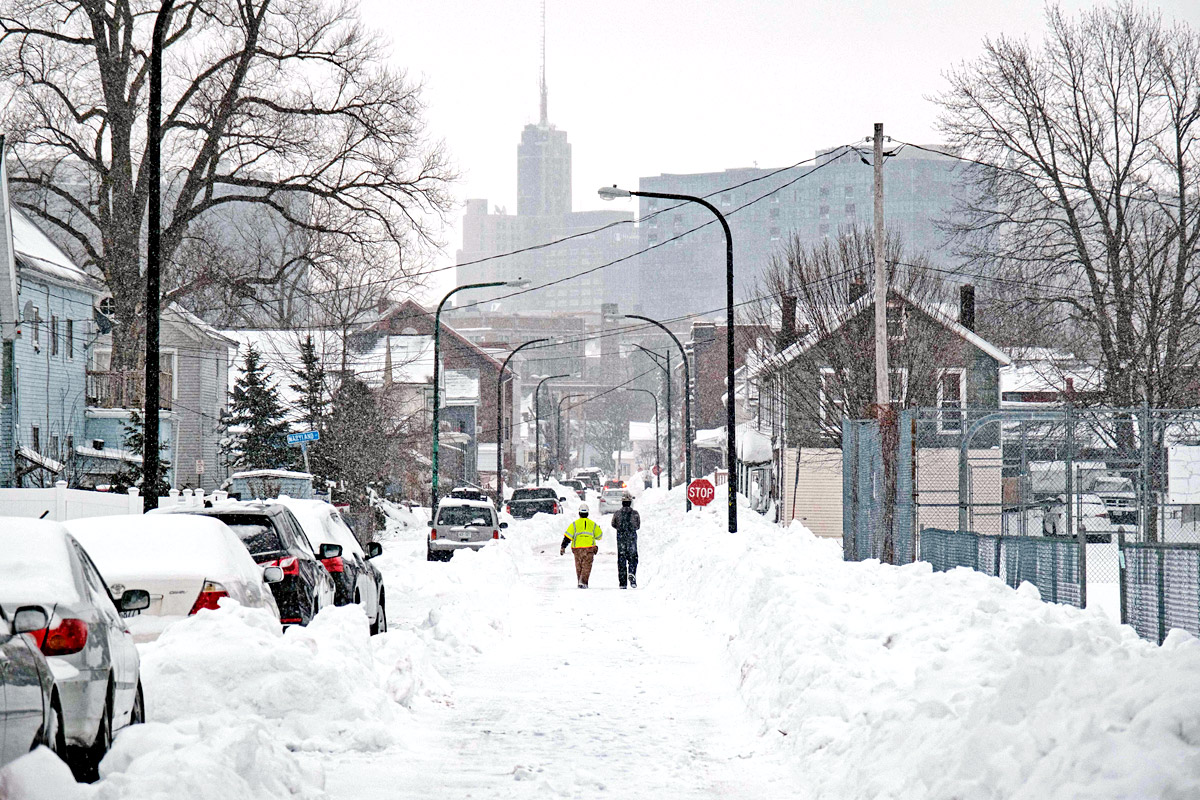 Bomb Cyclone Freezes North America - Sakshi1