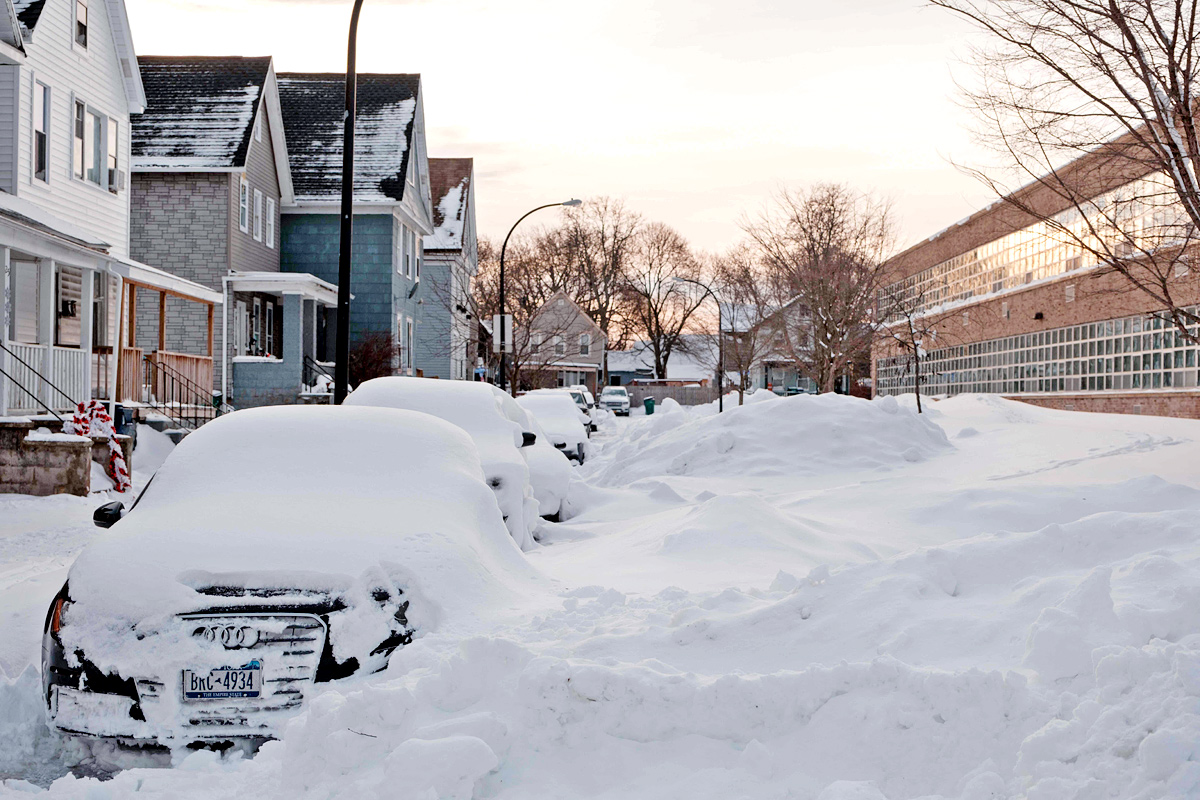 Bomb Cyclone Freezes North America - Sakshi11