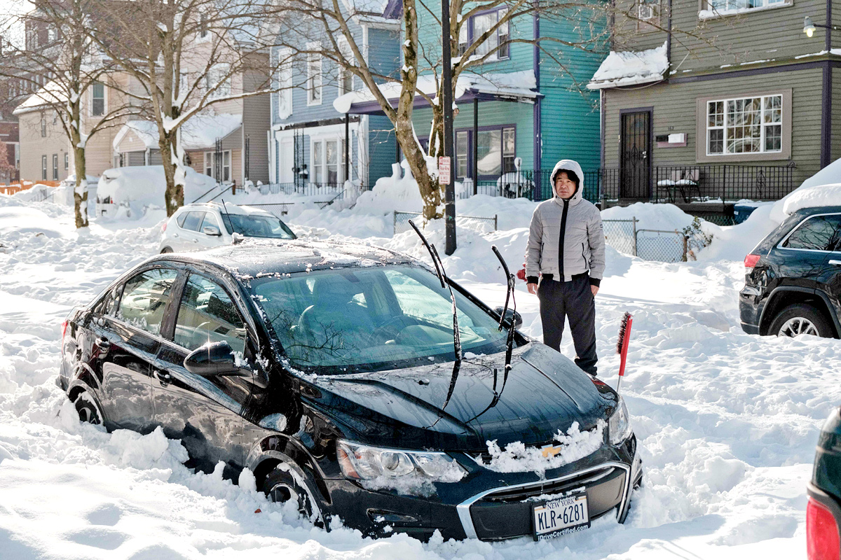 Bomb Cyclone Freezes North America - Sakshi14