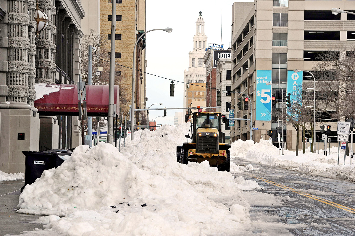 Bomb Cyclone Freezes North America - Sakshi15