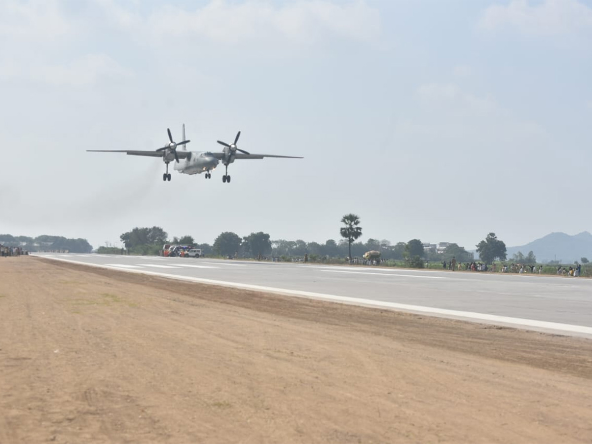 IAF Fighter Jets Trial Run On NH 16 Andhra Pradesh Success - Sakshi17