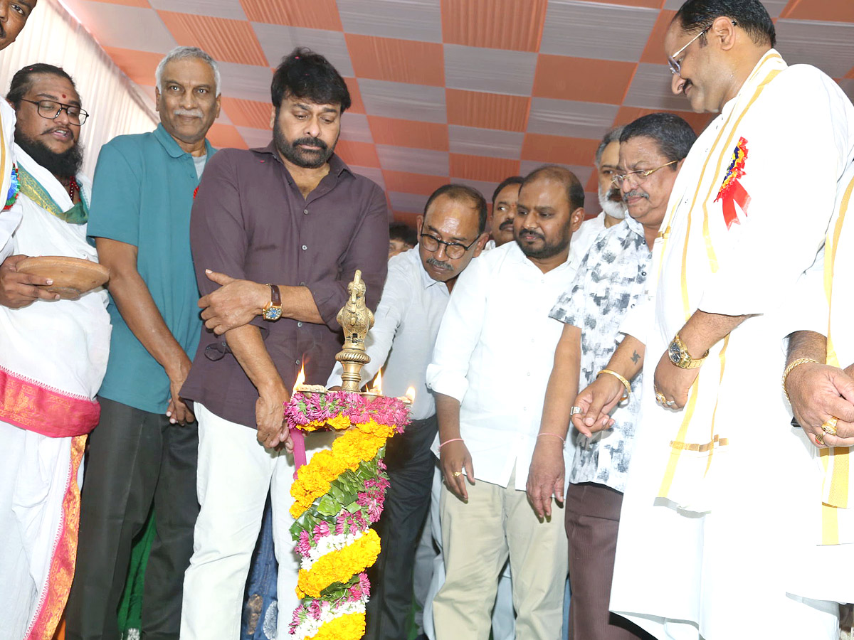 Megastar Chiranjeevi At House Warming Ceremony in Chitrapuri Colony - Sakshi30