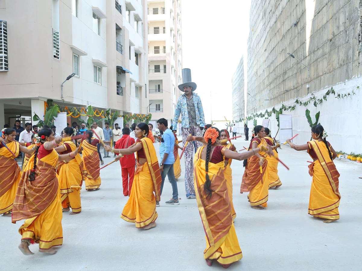 Megastar Chiranjeevi At House Warming Ceremony in Chitrapuri Colony - Sakshi35