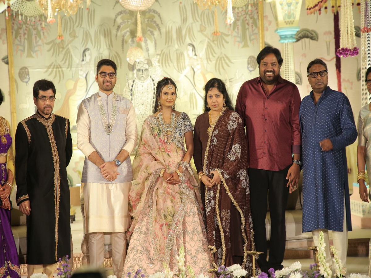 Director Gunasekhars Daughter Neelima Guna weds Ravi Prakhya Marriage Photo Gallery - Sakshi10