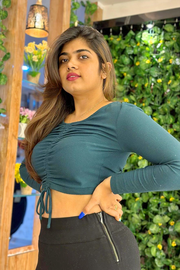 Jabardasth Actress Rithu Chowdary Photos  - Sakshi12