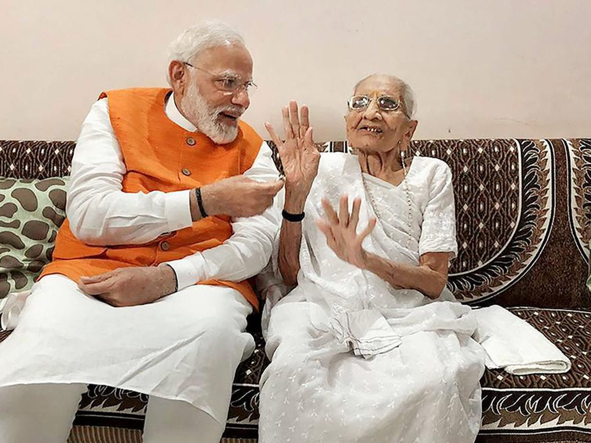 PM Narendra Modi Mother Heeraben Modi Photos - Sakshi12