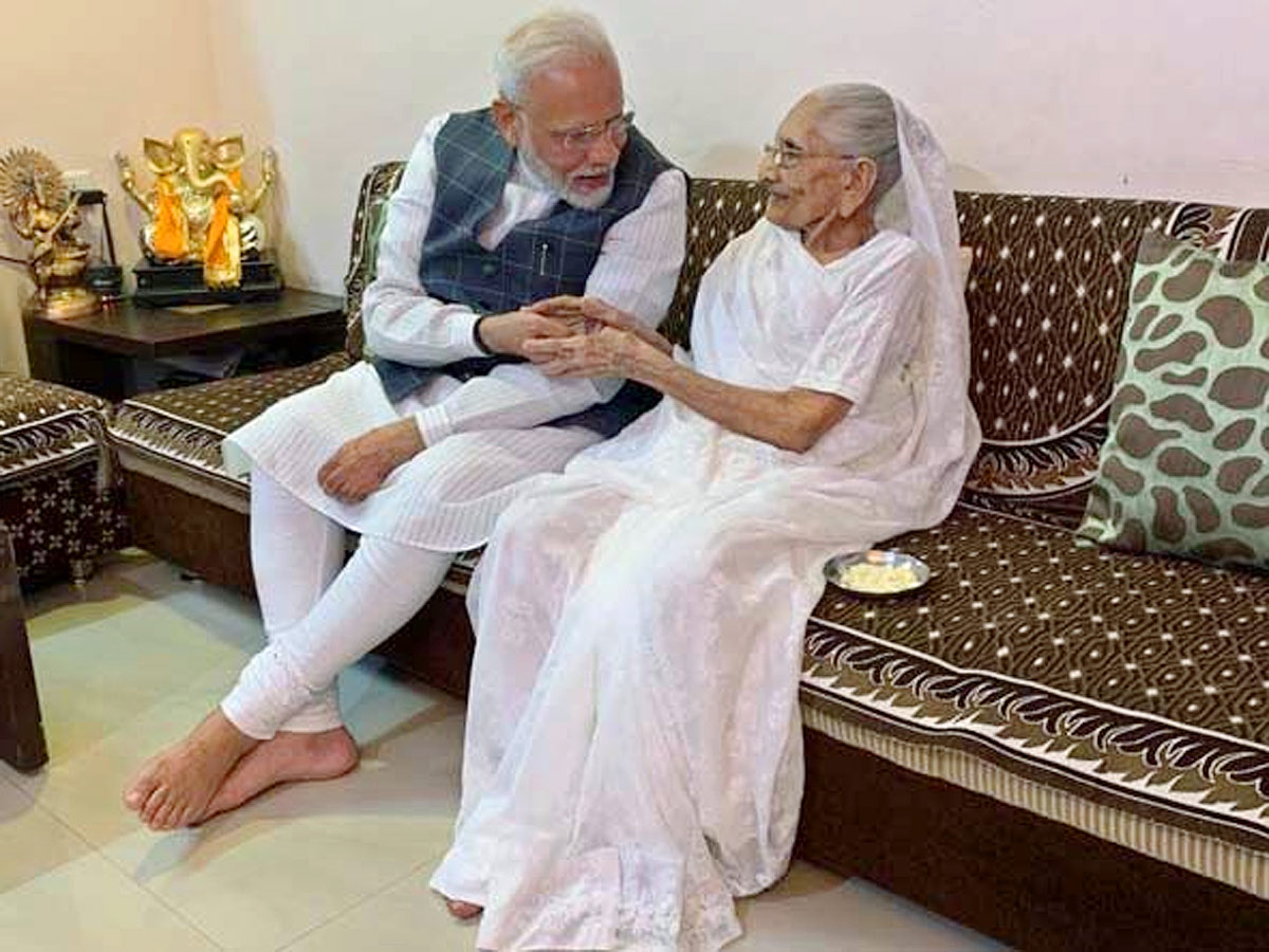 PM Narendra Modi Mother Heeraben Modi Photos - Sakshi13