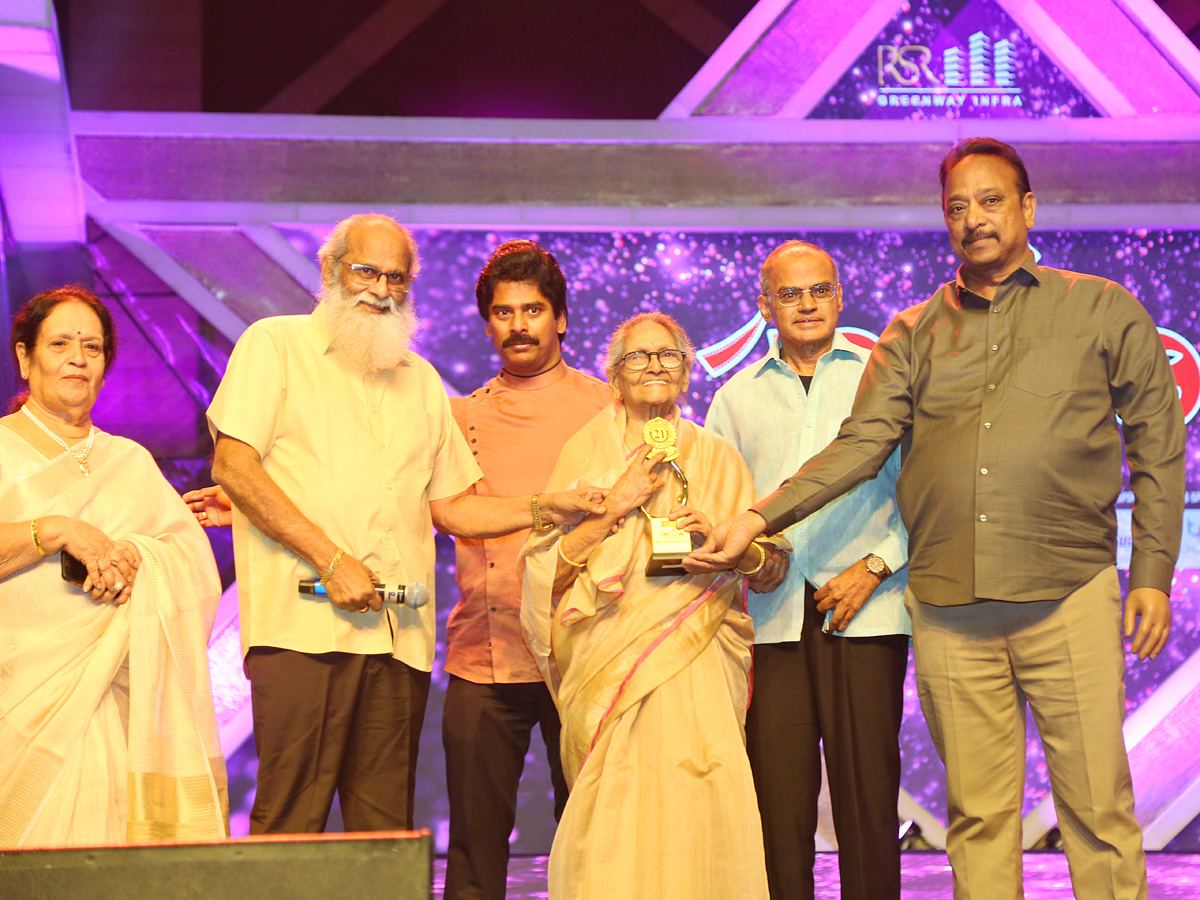 Santosham Awards 2022 Photos - Sakshi48