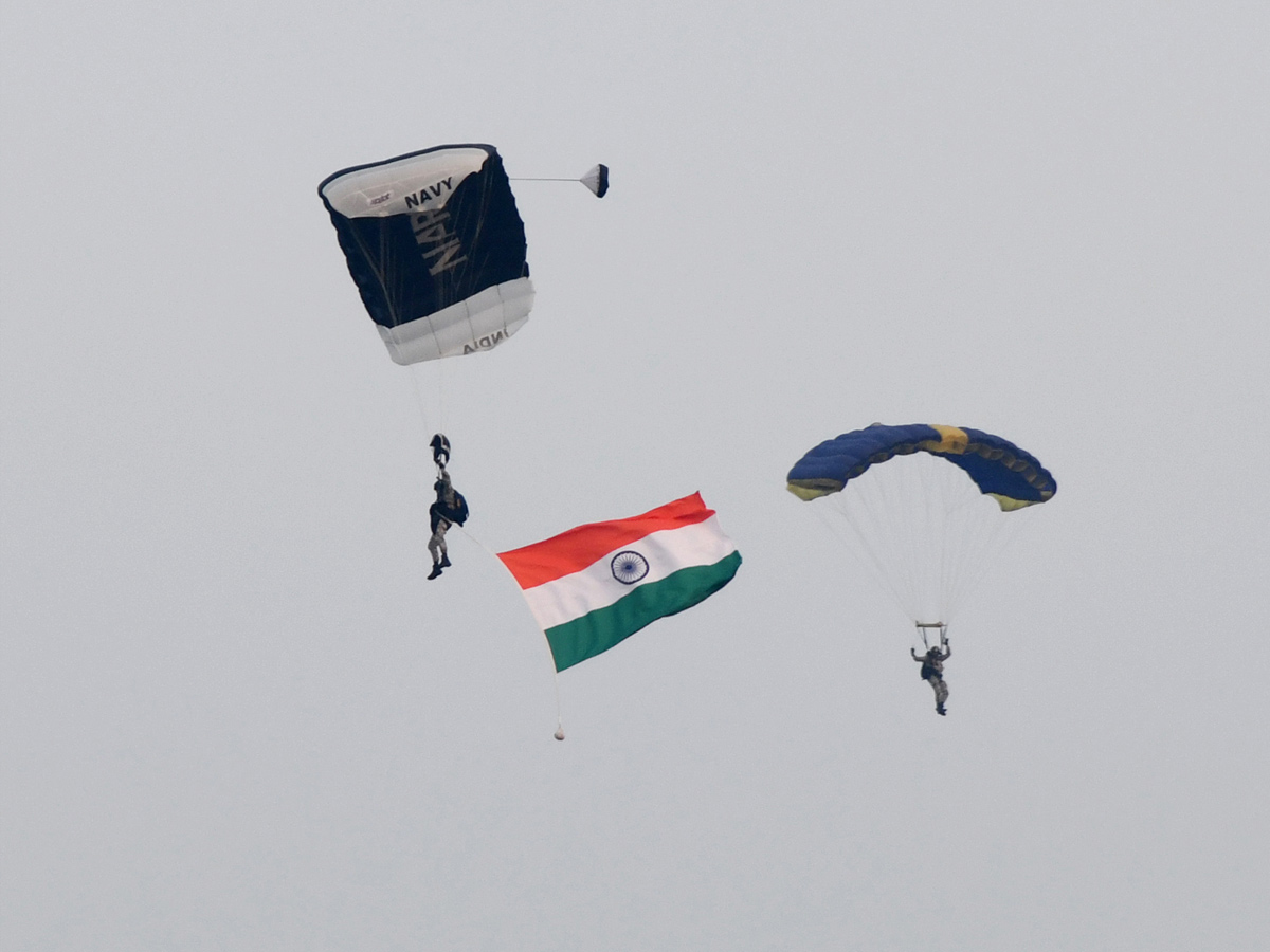 Navy Day celebration in Vizag Photo Gallery - Sakshi14