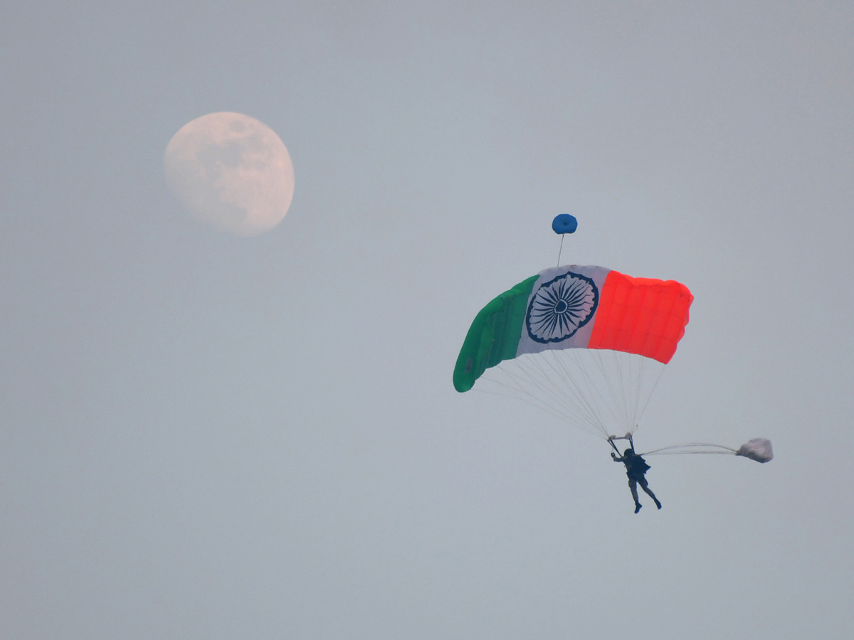 Navy Day celebration in Vizag Photo Gallery - Sakshi15