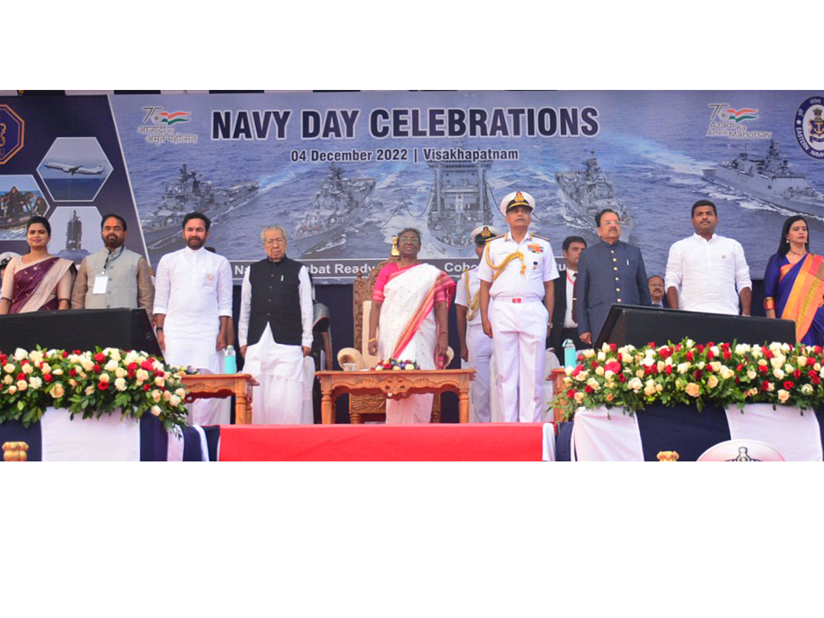 Navy Day celebration in Vizag Photo Gallery - Sakshi39