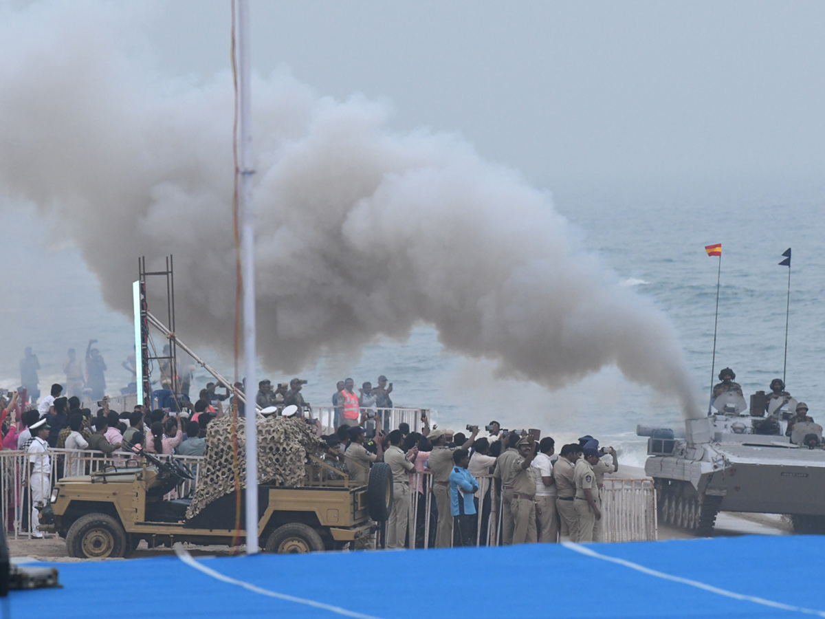 Navy Day celebration in Vizag Photo Gallery - Sakshi54