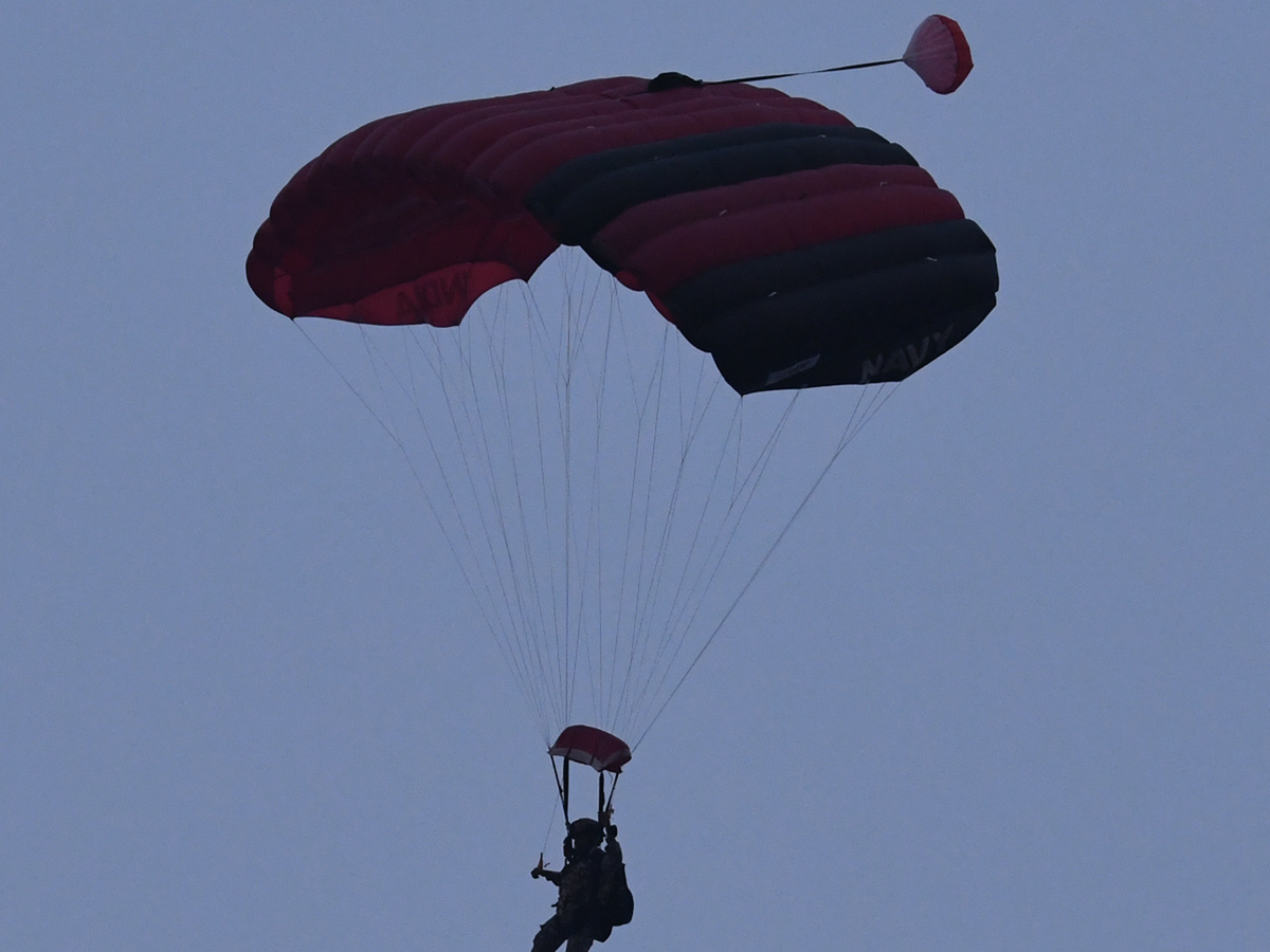 Navy Day celebration in Vizag Photo Gallery - Sakshi56