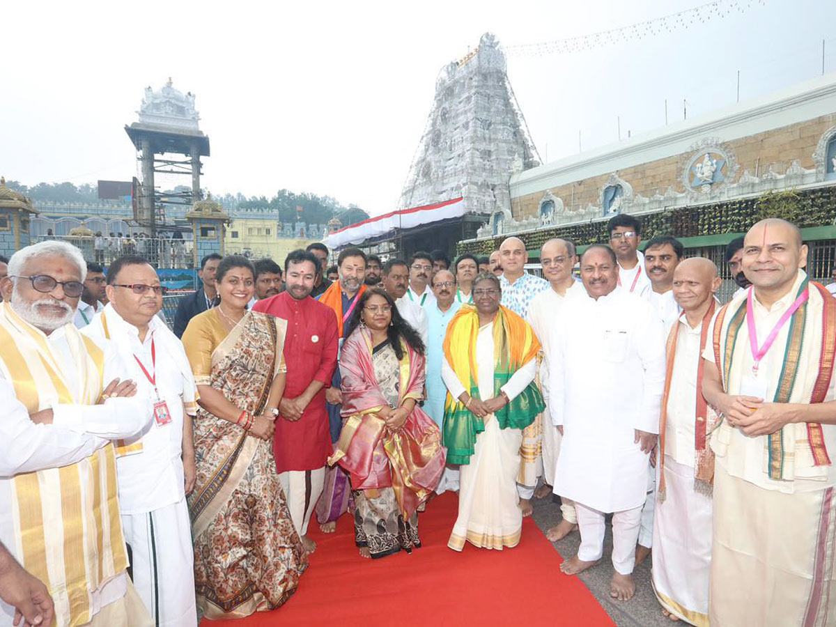 President Draupadi Murmu visit Tirupati - Sakshi21