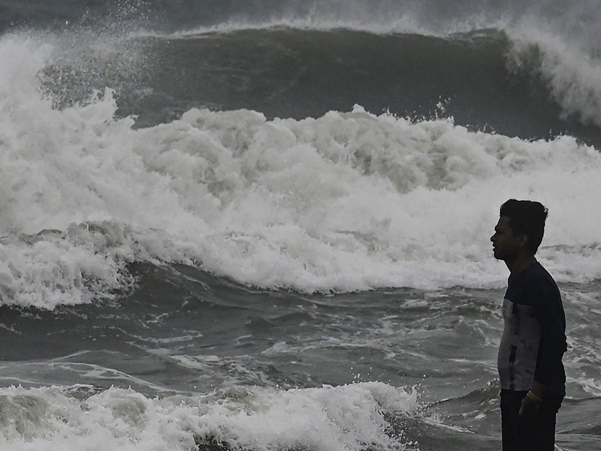 Cyclone Mandous Severe Effect At Coastal Area Photos - Sakshi20