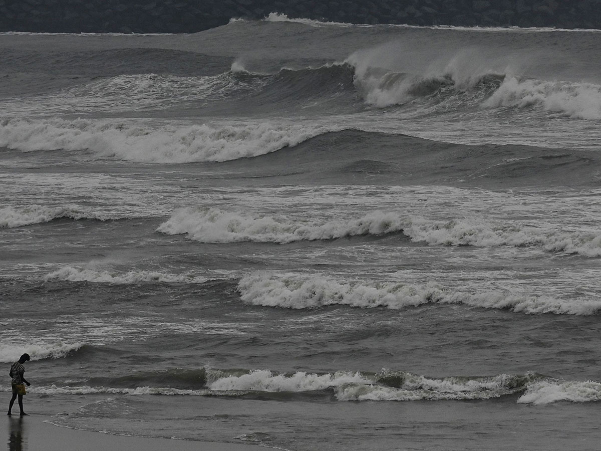 Cyclone Mandous Severe Effect At Coastal Area Photos - Sakshi22