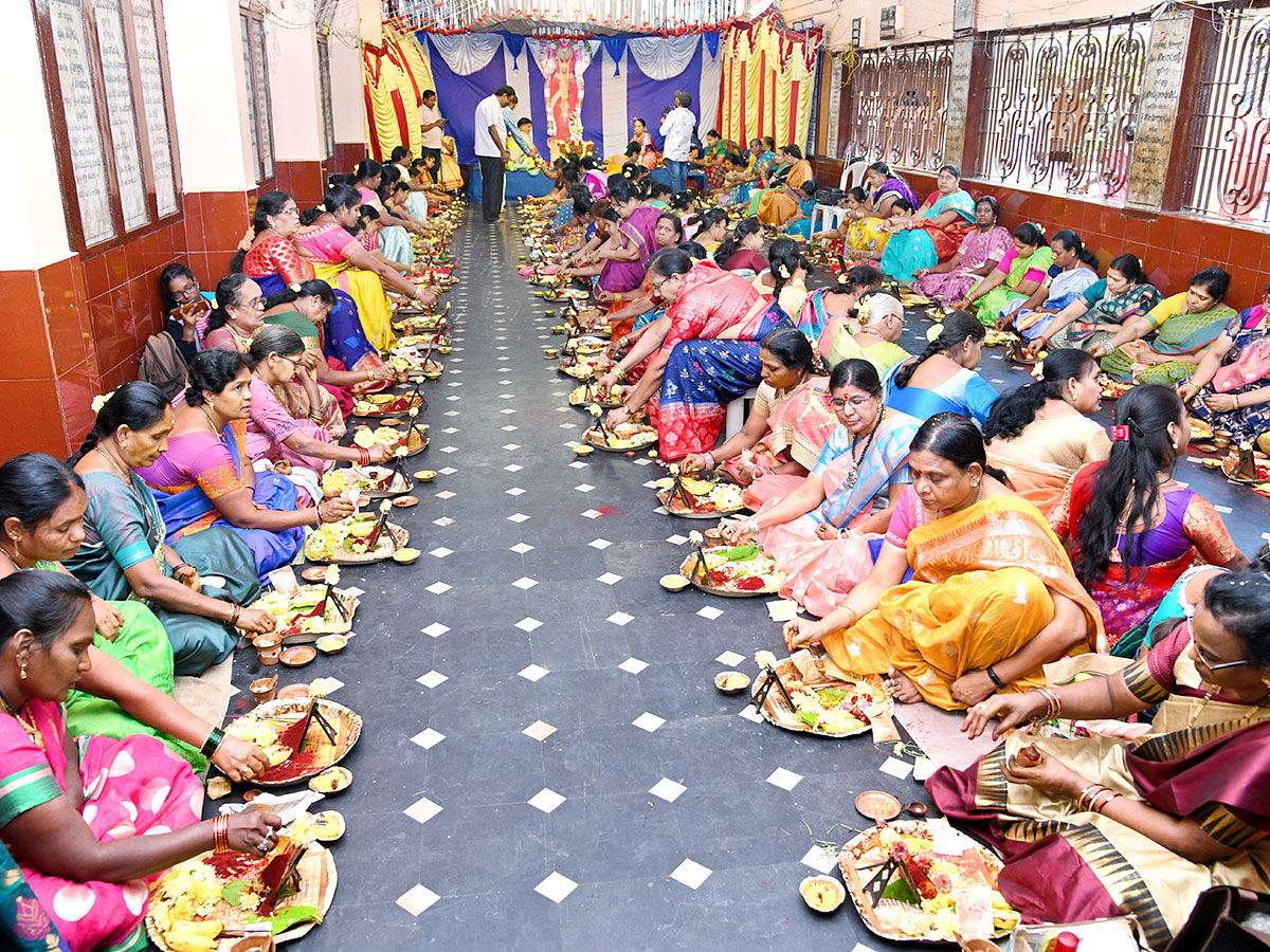 Sri Kanaka Mahalakshmi Temple Visakhapatnam - Sakshi9