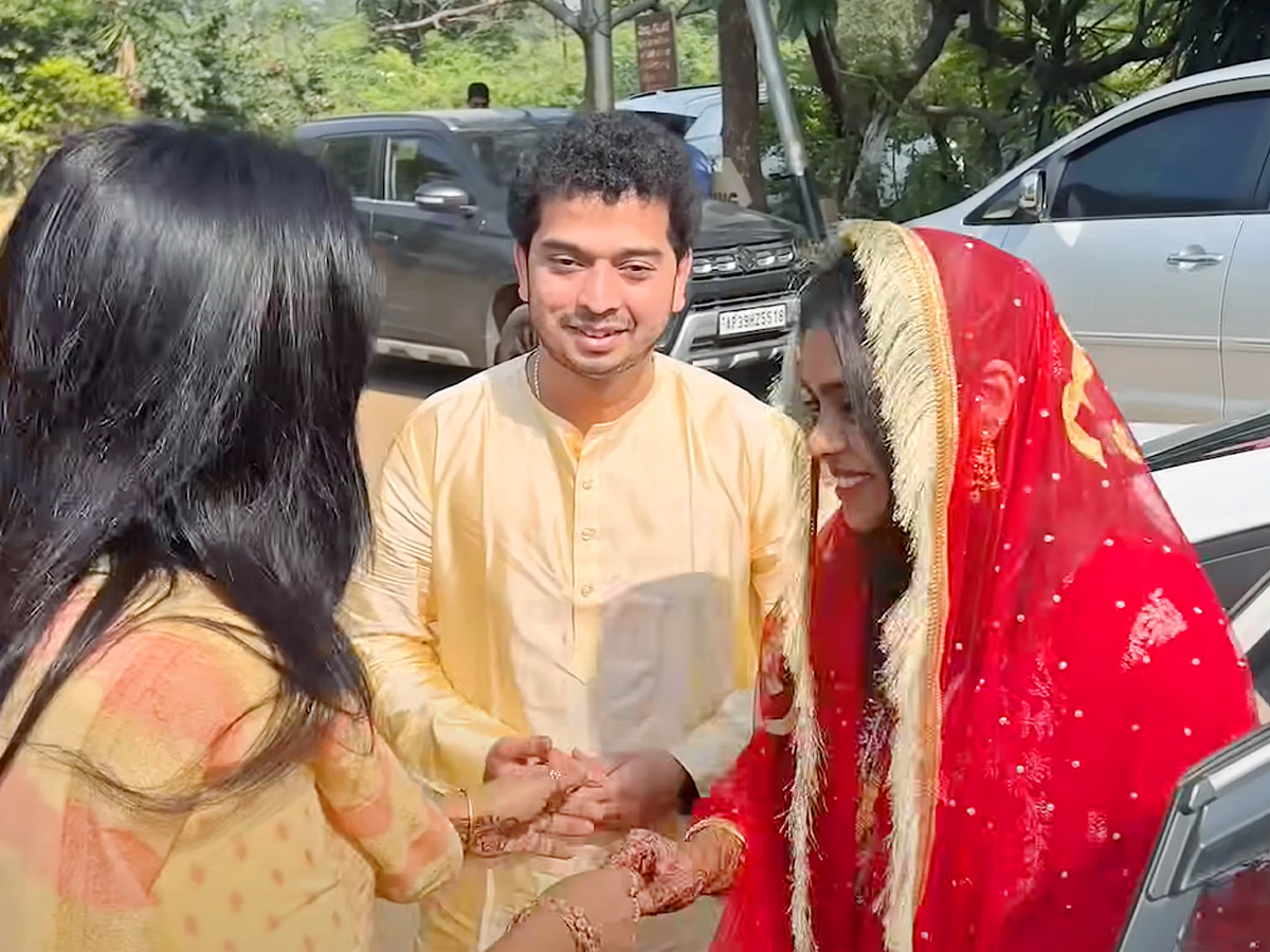 Ali daughter after wedding best moments Photo Gallery - Sakshi4