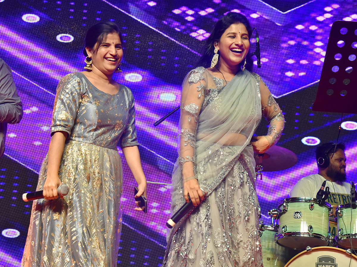 New Year Celebrations in Hyderabad Photos - Sakshi23