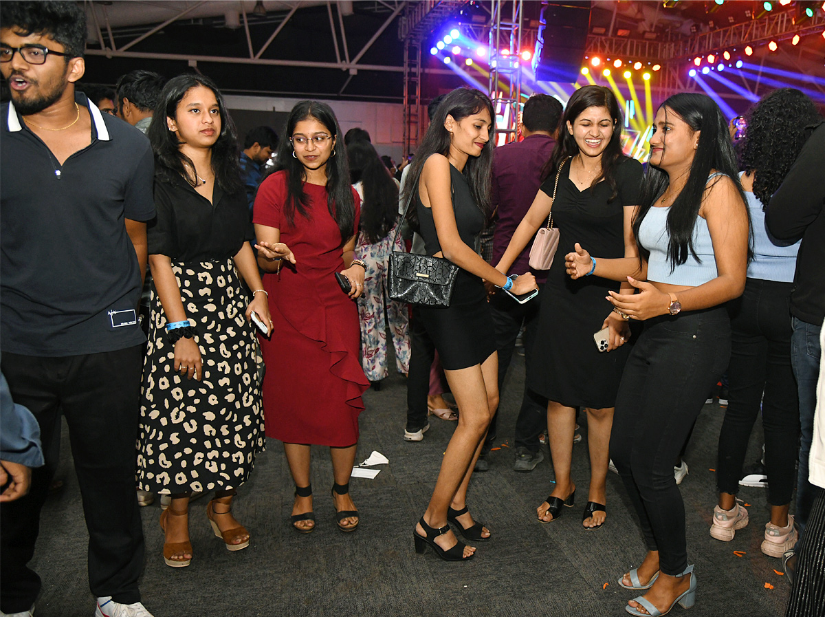 New Year Celebrations in Hyderabad Photos - Sakshi8