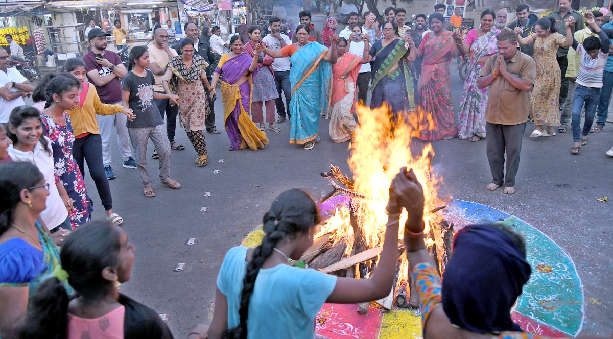 Bhogi Festival Celebrations In Vijayawada - Sakshi6